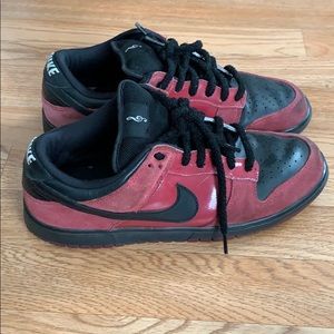 Nike dunks milli vanilli fallen heroes edition